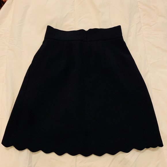 Club Monaco navy blue scalloped skirt - Picture 2 of 4